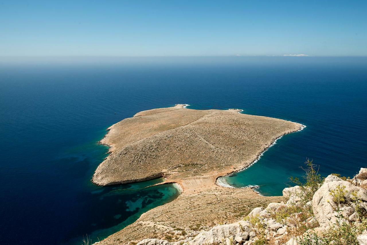 Villa Kalypso Chalki Town 外观 照片